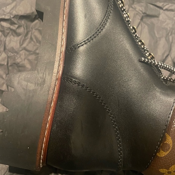 AUTHENTIC Louis Vuitton Graphic Print Combat Boots - Size 7.5 - Picture 6 of 10
